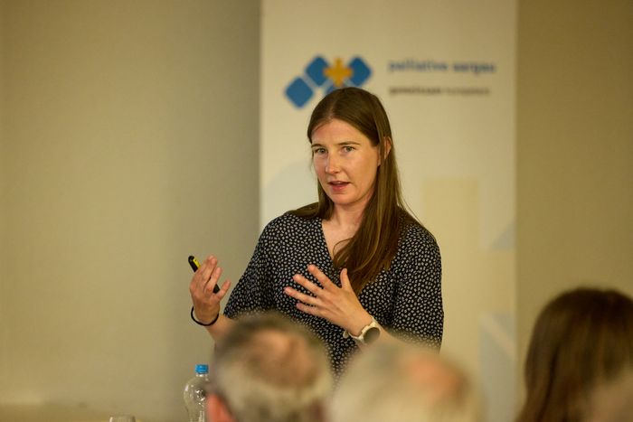 Cathrine Liechti während dem Referat